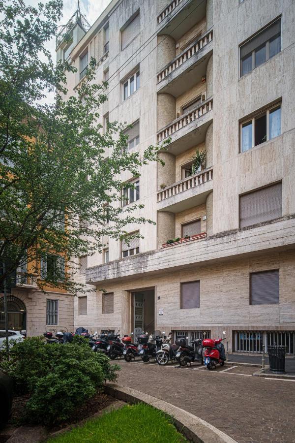 Accomodo Mib31 Bivano Centro Storico Apartamento Milão Exterior foto
